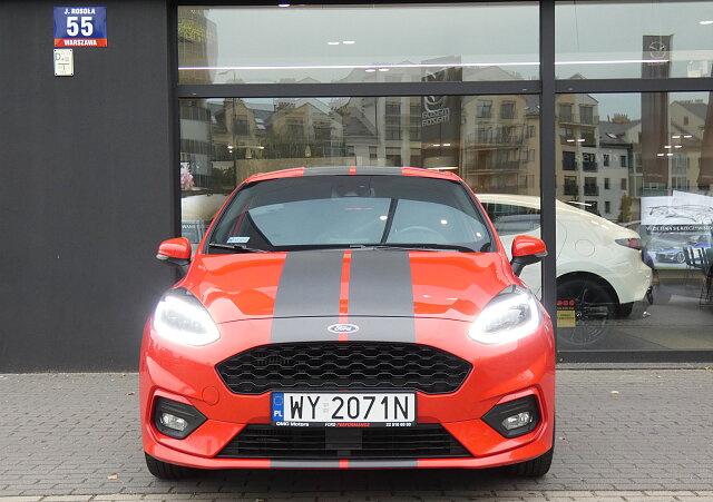 Ford Fiesta - Kolor Czerwony, zdjęcie 3