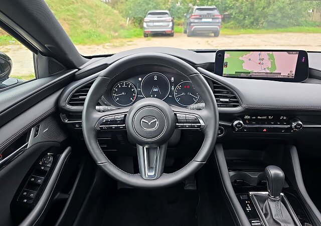 Mazda 3 - Kolor Jet Black, zdjęcie 6