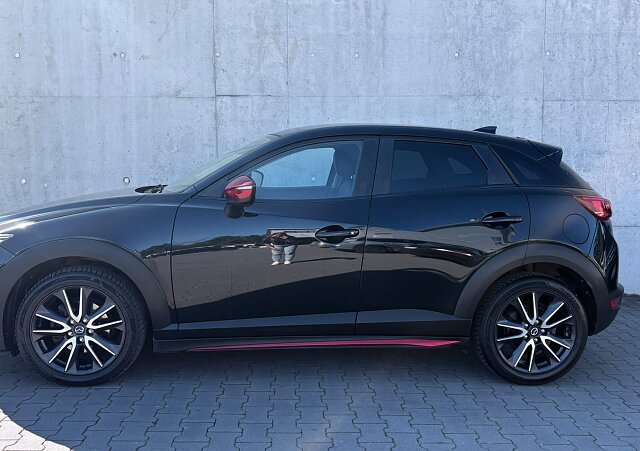Mazda CX-3 - Kolor Jet Black, zdjęcie 4