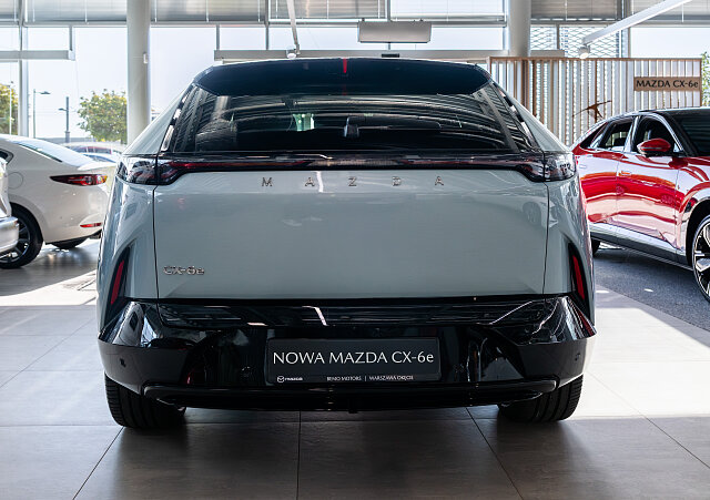 Mazda CX-6e - Kolor Niebieski, zdjęcie 7