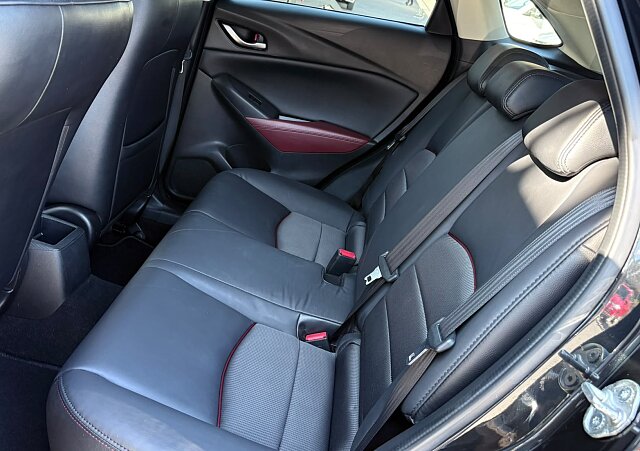 Mazda CX-3 - Kolor Jet Black, zdjęcie 8