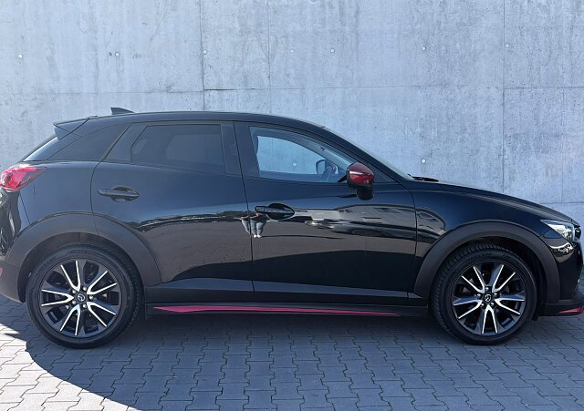 Mazda CX-3 - Kolor Jet Black, zdjęcie 3