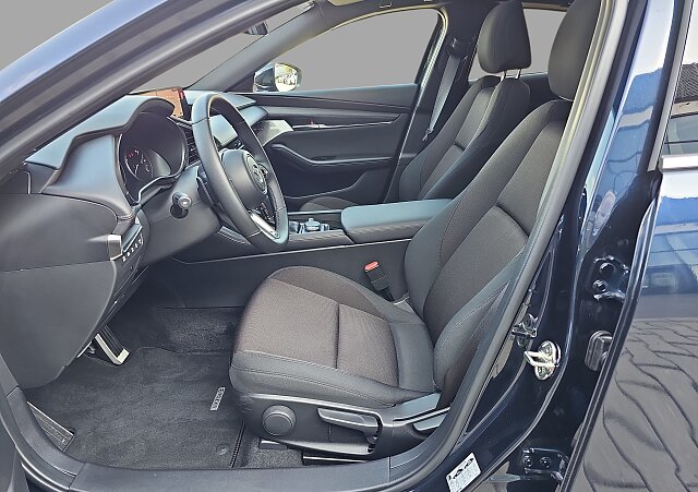 Mazda 3 - Kolor Deep Crystal Blue, zdjęcie 14