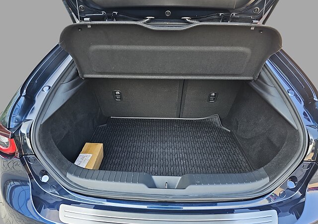 Mazda 3 - Kolor Deep Crystal Blue, zdjęcie 13