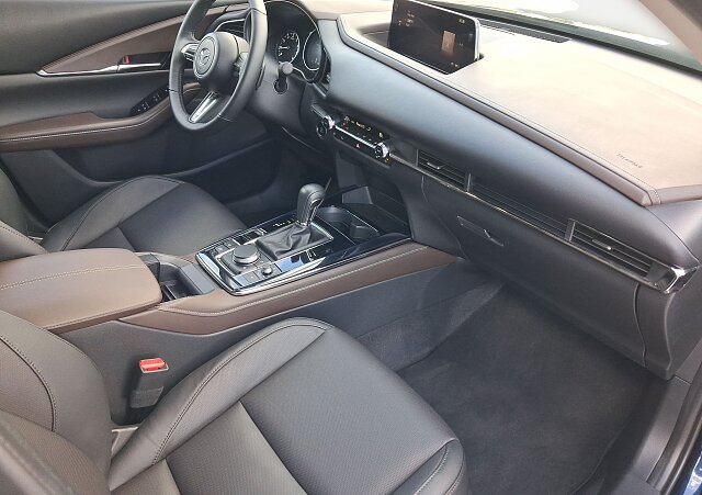 Mazda CX-30 - Kolor Deep Crystal Blue, zdjęcie 35