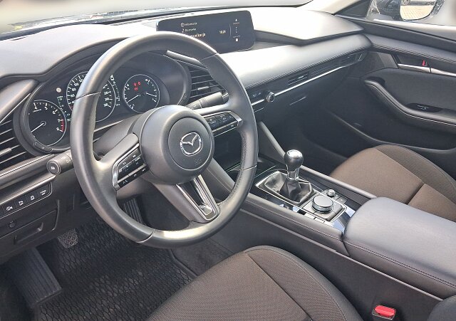 Mazda 3 - Kolor Jet Black, zdjęcie 9