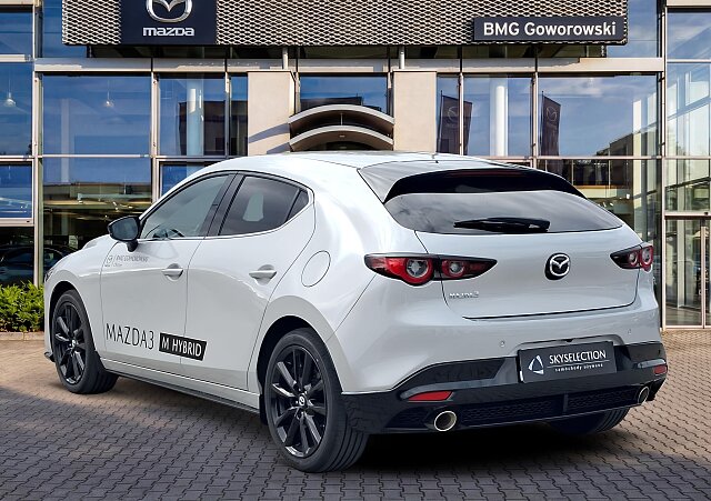 Mazda 3 - Kolor Snowflake White Pearl, zdjęcie 3