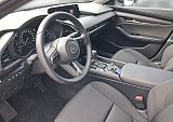 Mazda 3 - Kolor Snowflake White Pearl, zdjęcie 9