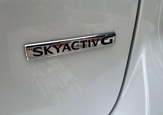 Mazda 6 - Kolor Biały, zdjęcie 9