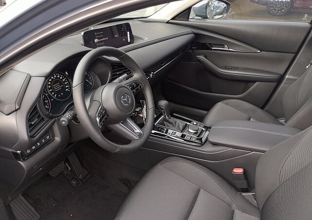 Mazda CX-30 - Kolor Polymetal Gray, zdjęcie 5
