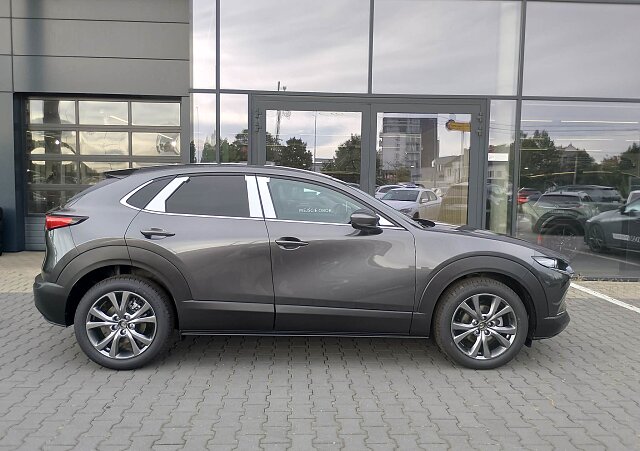Mazda CX-30 - Kolor Machine Gray, zdjęcie 2