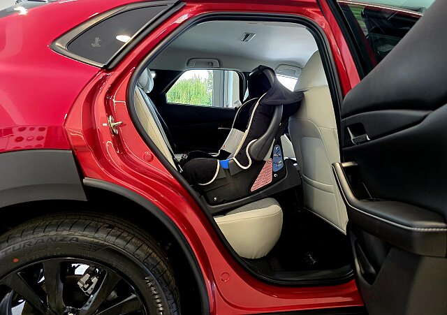 Mazda CX-30 - Kolor Soul Red Crystal, zdjęcie 11