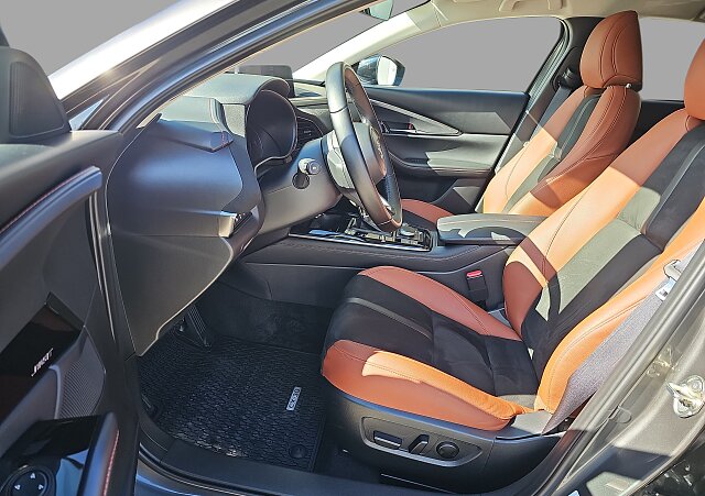 Mazda CX-30 - Kolor Machine Gray, zdjęcie 17