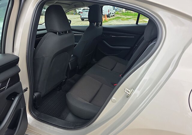 Mazda 3 - Kolor Platinum Quartz, zdjęcie 5